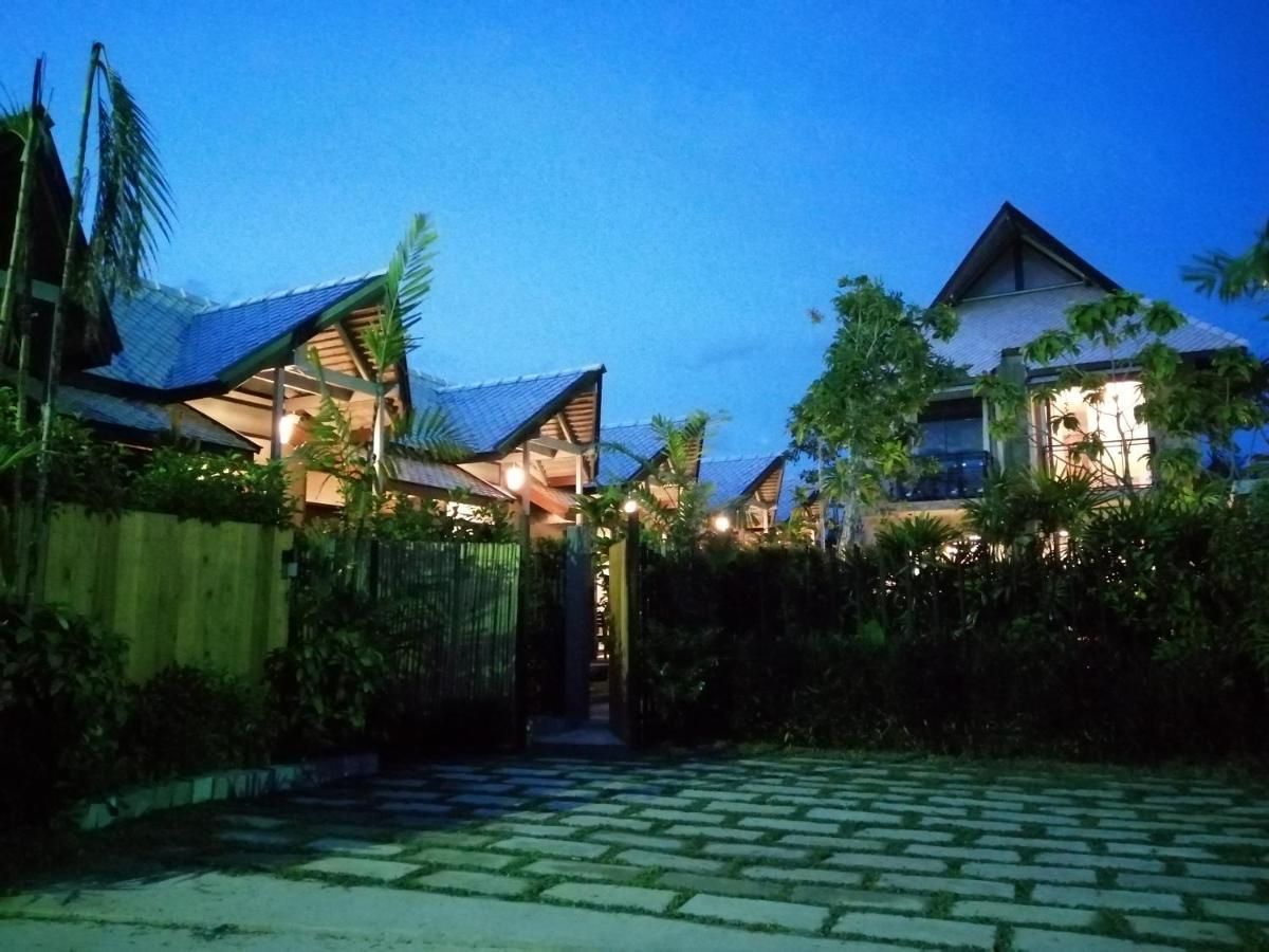 Jr Place Klong Muang Beach Exteriör bild