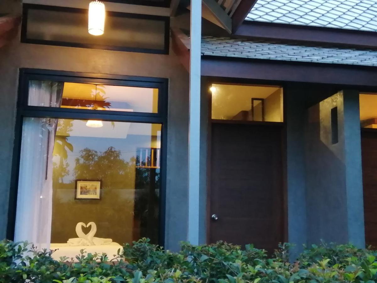 Jr Place Klong Muang Beach Exteriör bild