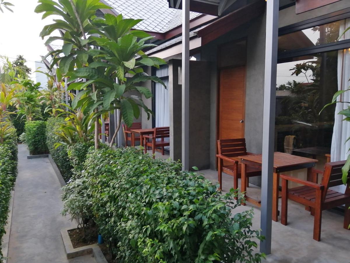 Jr Place Klong Muang Beach Exteriör bild