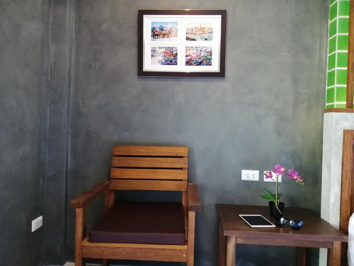 Jr Place Klong Muang Beach Exteriör bild