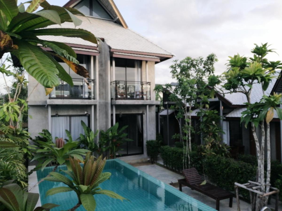 Jr Place Klong Muang Beach Exteriör bild