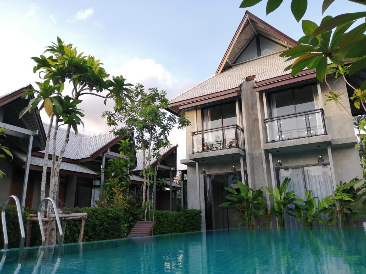 Jr Place Klong Muang Beach Exteriör bild