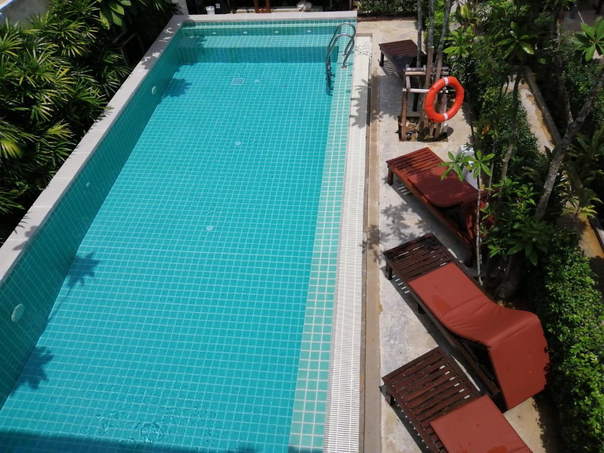 Jr Place Klong Muang Beach Exteriör bild