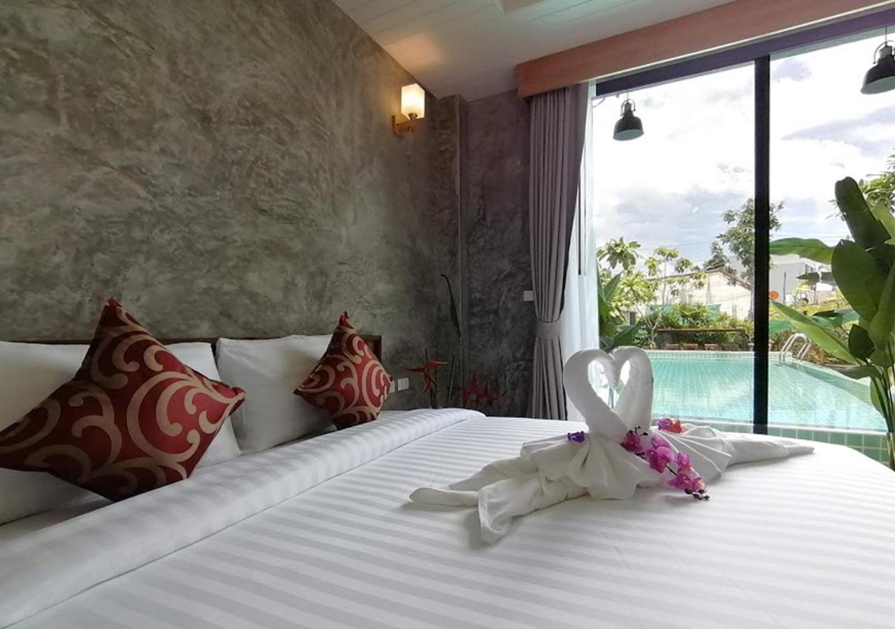 Jr Place Klong Muang Beach Exteriör bild